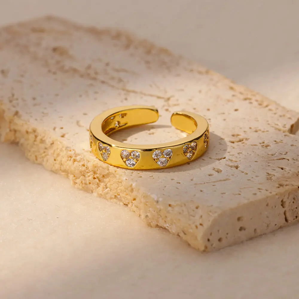 Nomad Heart Band | Anillo corazón bañado en oro